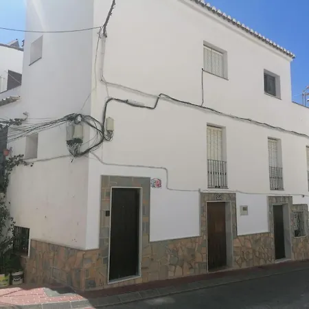 La Casa Colores Casares